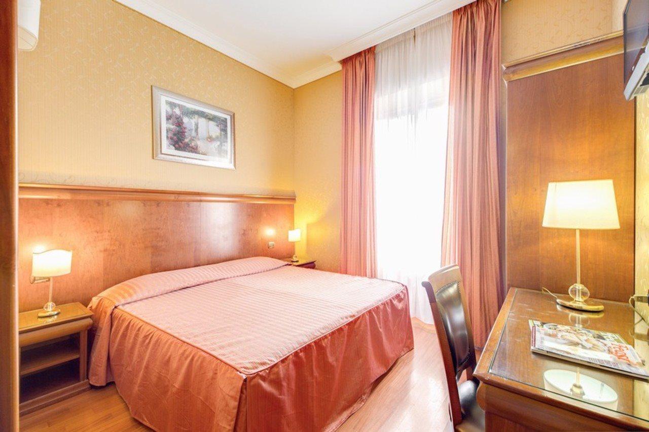 Hotel Giorgi Rome Luaran gambar