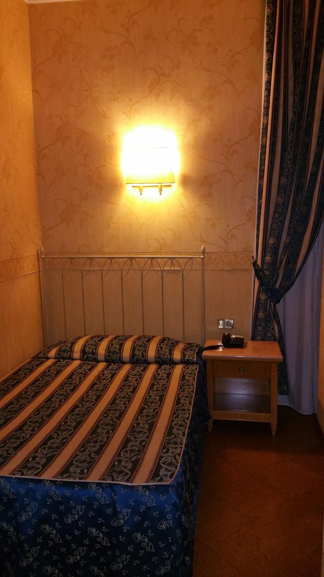 Hotel Giorgi Rome Luaran gambar