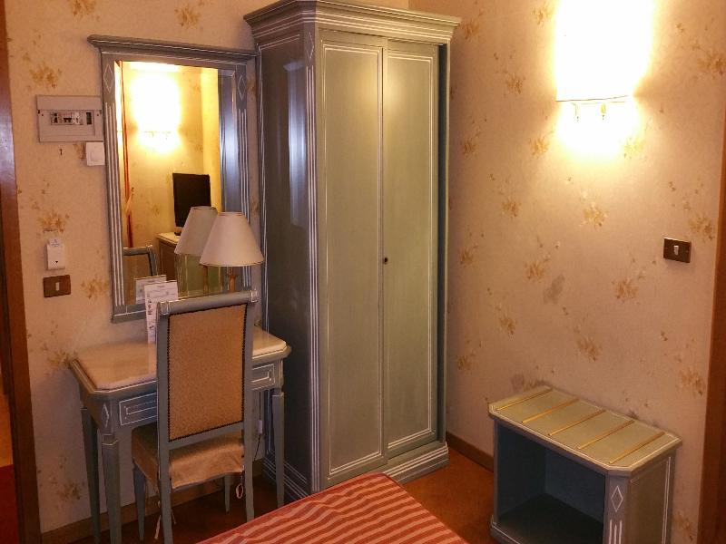 Hotel Giorgi Rome Luaran gambar